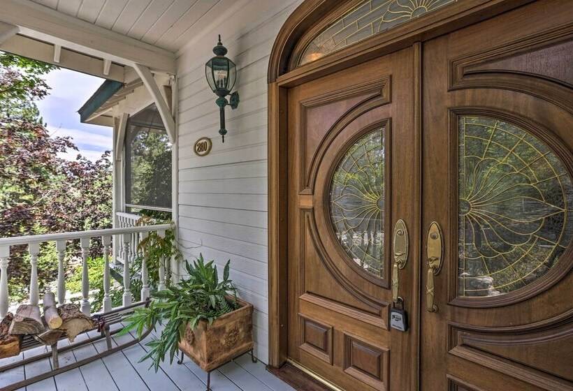 Ornate Lake Arrowhead Home With Deck