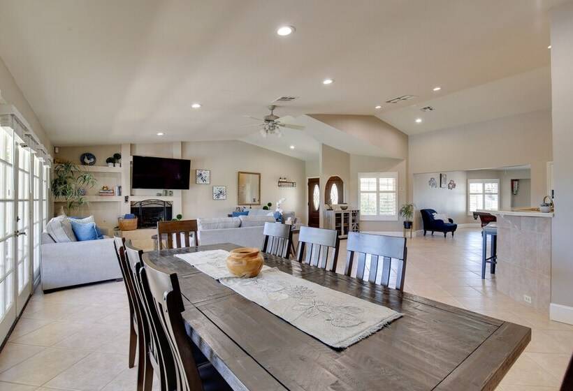 Palm Desert Oasis W/ Hot Tub < 1 Mi To Golf!