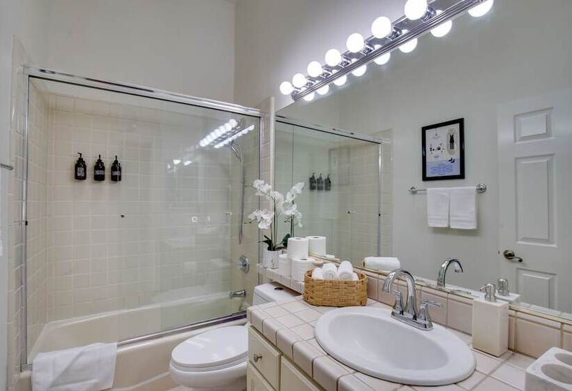 Palm Desert Oasis W/ Hot Tub < 1 Mi To Golf!