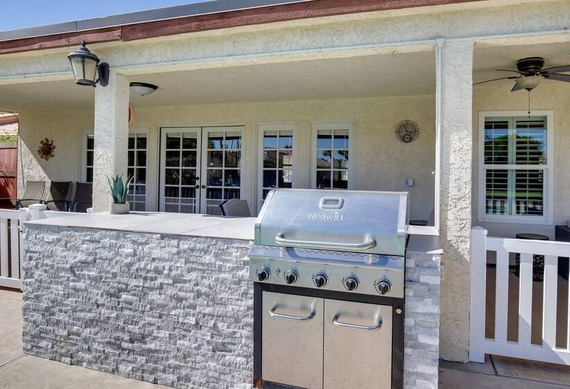 Palm Desert Oasis W/ Hot Tub < 1 Mi To Golf!