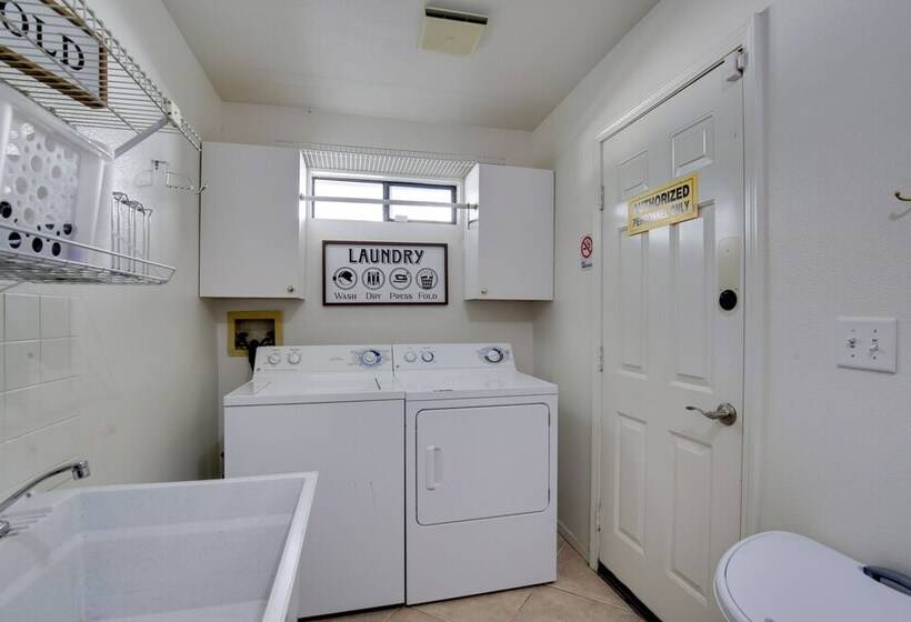 Palm Desert Oasis W/ Hot Tub < 1 Mi To Golf!