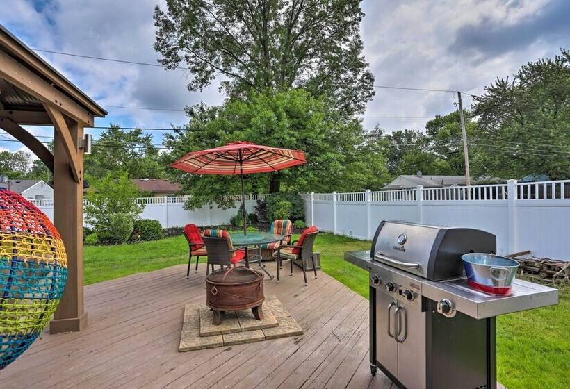 Parma Heights Home W/ Private Yard & Pergola