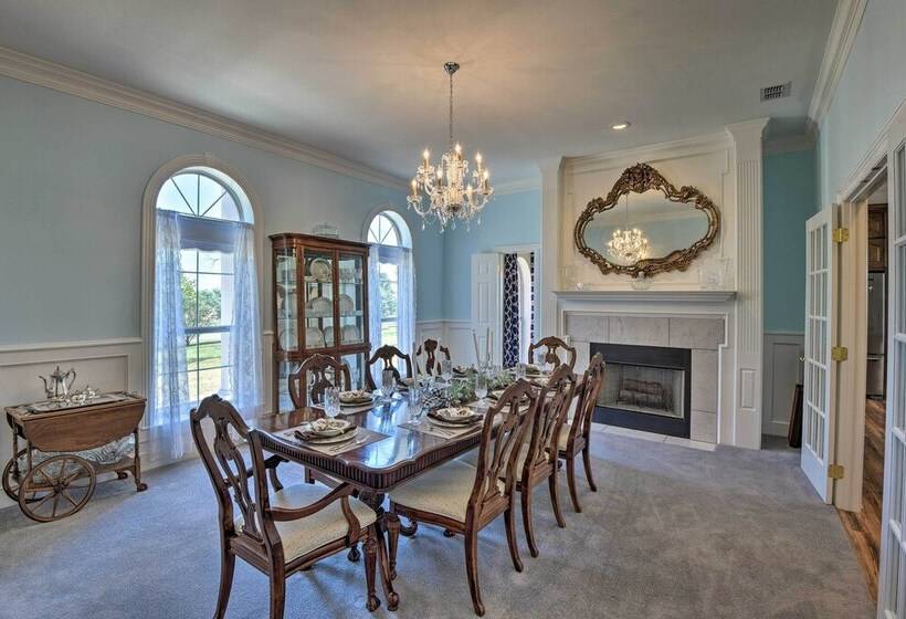 On Working Cattle Ranch W/ Patio: Bellevue Home!