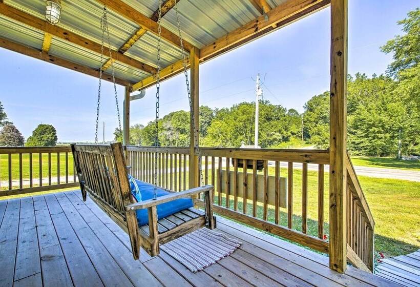 Peaceful Kansas Cottage W/ Wraparound Deck!