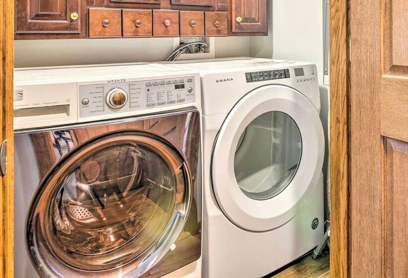 Peaceful Kansas Cottage W/ Wraparound Deck!