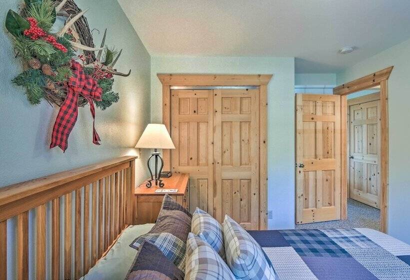 Peaceful Leadville Retreat W/ Covered Deck!