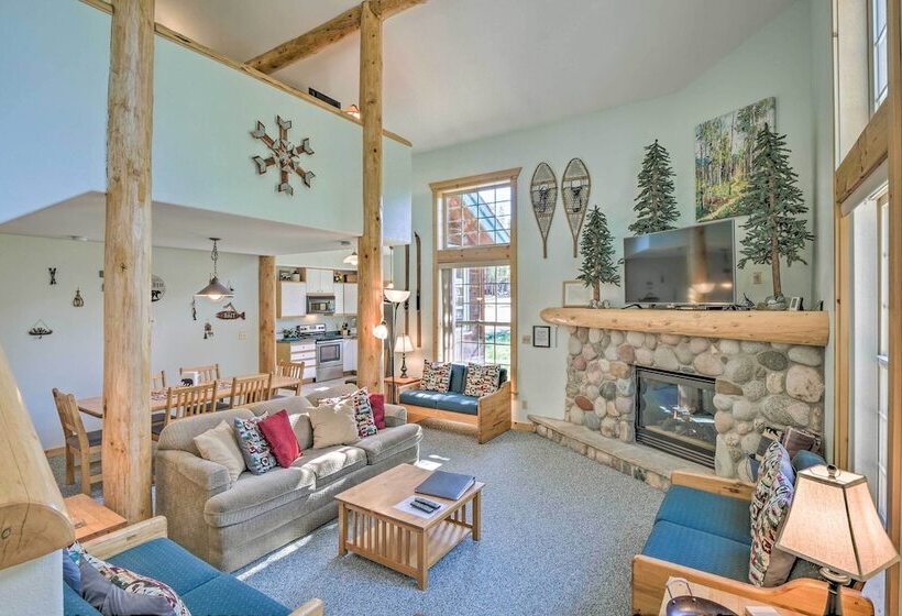 Peaceful Leadville Retreat W/ Covered Deck!
