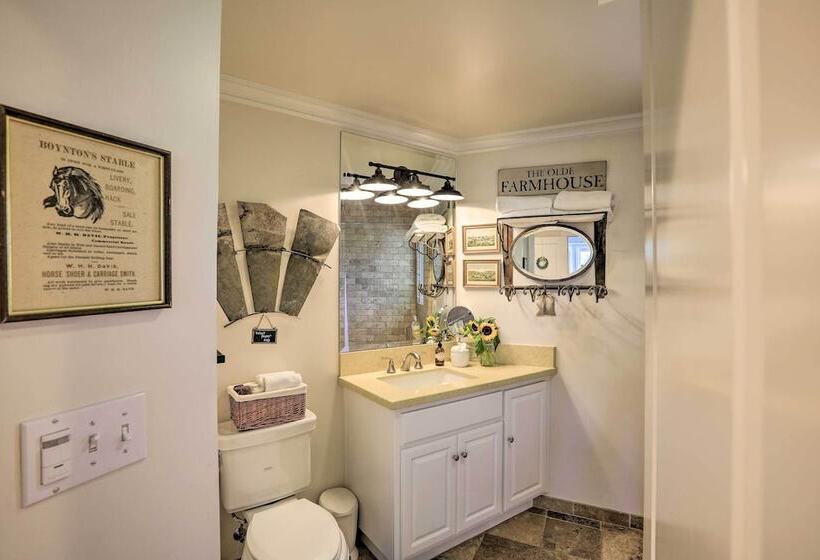 Peaceful Ranch Resort + Vineyard View, Pool Access