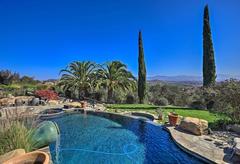Peaceful Ranch Resort + Vineyard View, Pool Access