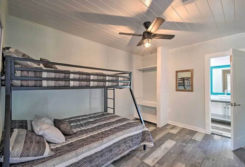 Pelican Splash  Retreat On Bon Secour River!