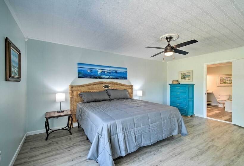 Pelican Splash  Retreat On Bon Secour River!