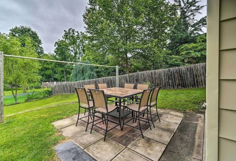 Penn Yan Escape W/ Yard, 1 Mi To Keuka Lake!