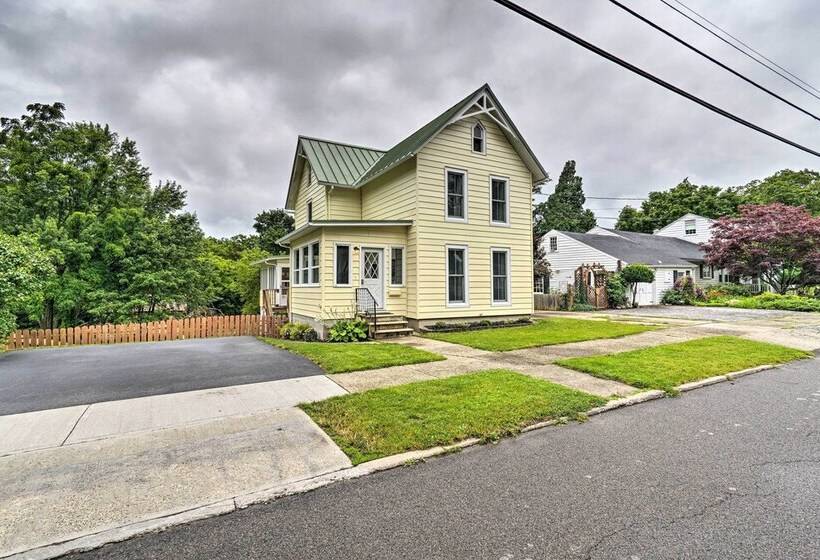 Penn Yan Escape W/ Yard, 1 Mi To Keuka Lake!