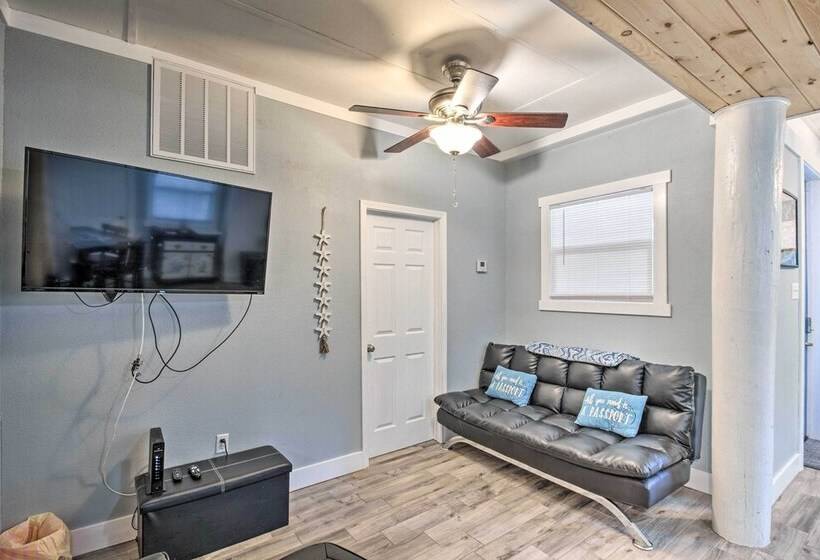 Pensacola Home ~ 3 Mi To Perdido Key Beach!