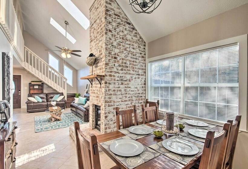 Pet Friendly A Frame Retreat Near Dtwn + Beaches!