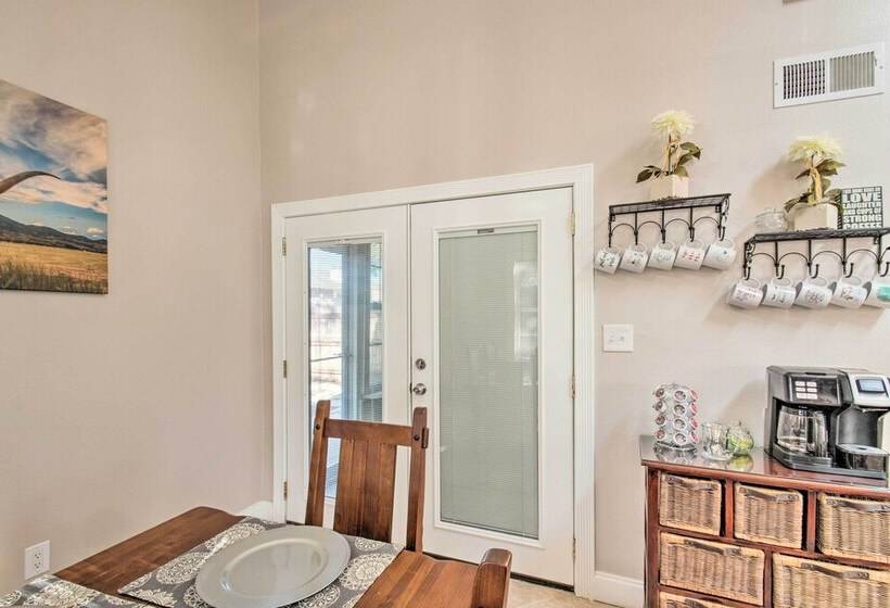 Pet Friendly A Frame Retreat Near Dtwn + Beaches!