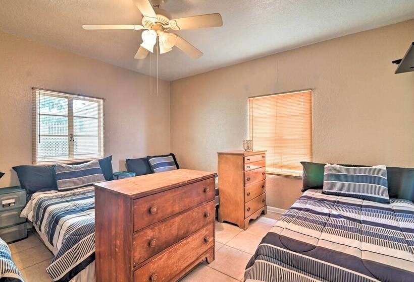 Pet Friendly Auburndale House W/ Lake Views!