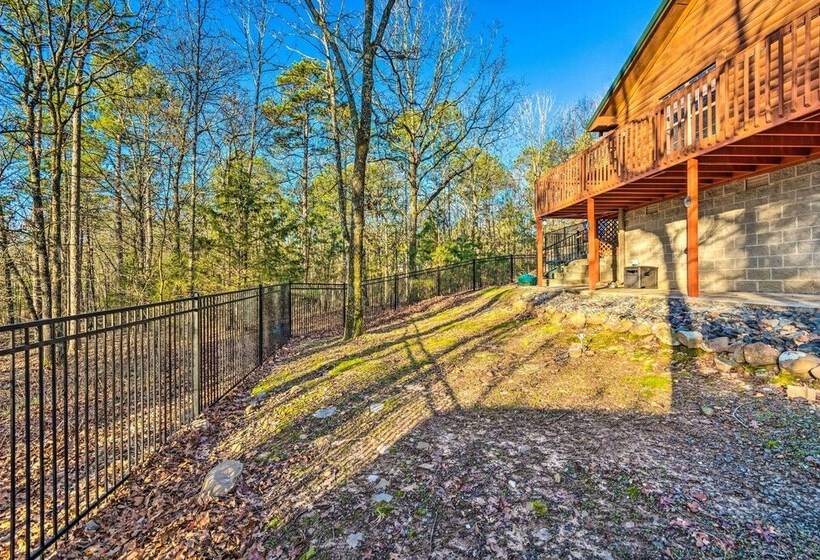 Pet Friendly Cabot Cabin W/ Fenced Yard!