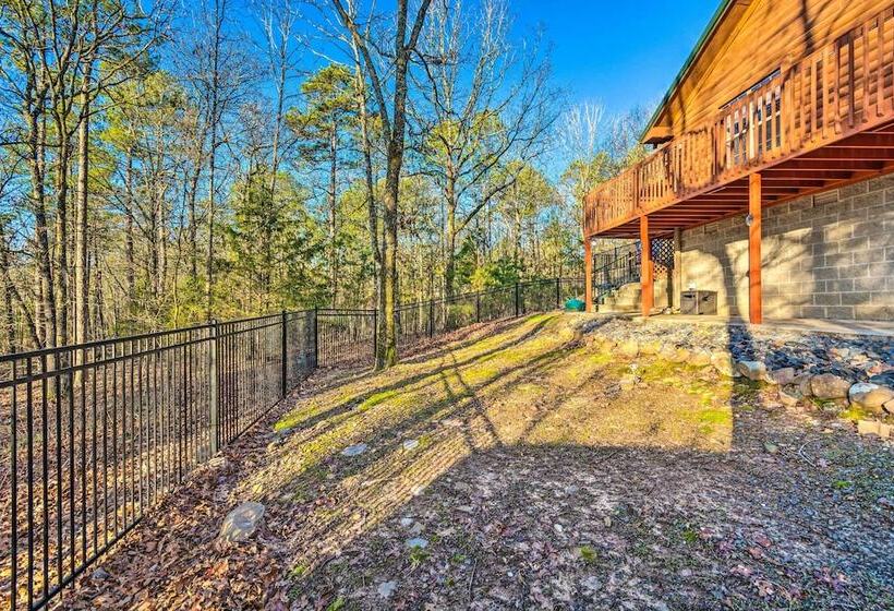 Pet Friendly Cabot Cabin W/ Fenced Yard!