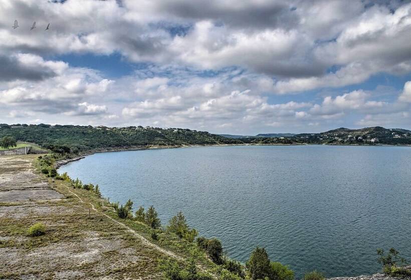 Pet Friendly Canyon Lake Studio: Fish, Boat, Relax