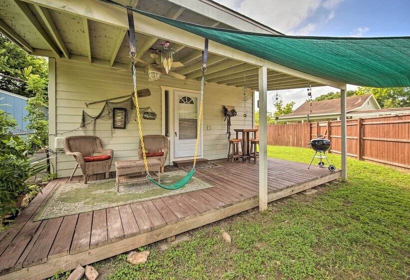 Pet Friendly Canyon Lake Studio: Fish, Boat, Relax