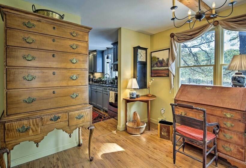 Pet Friendly Cape Cod Home W/ Deck 2 Mi To Beaches