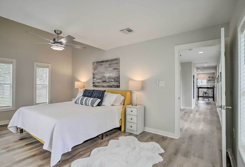 Pet Friendly Cottage, 3 Blocks To Main St!