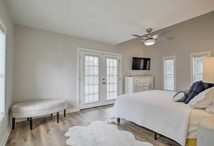 Pet Friendly Cottage, 3 Blocks To Main St!