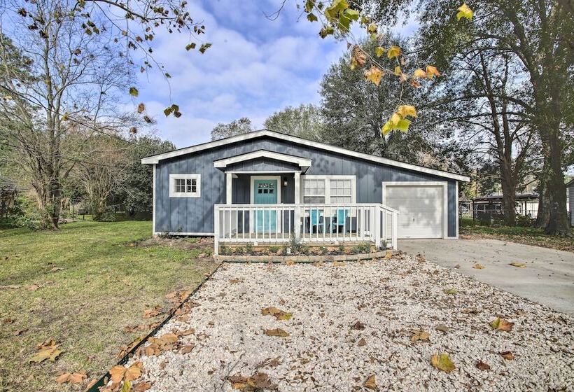 Pet Friendly Cottage, 3 Blocks To Main St!