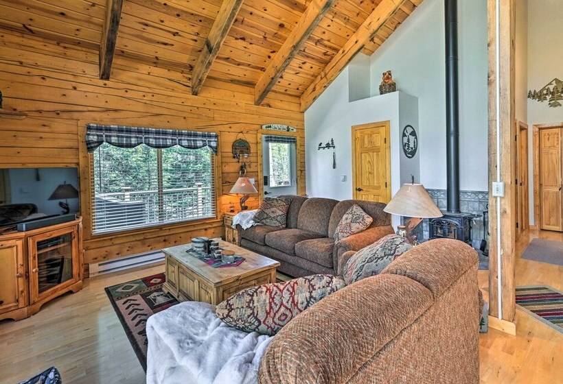 Peaceful Jefferson Cabin W/ Deck   Pets Welcome!