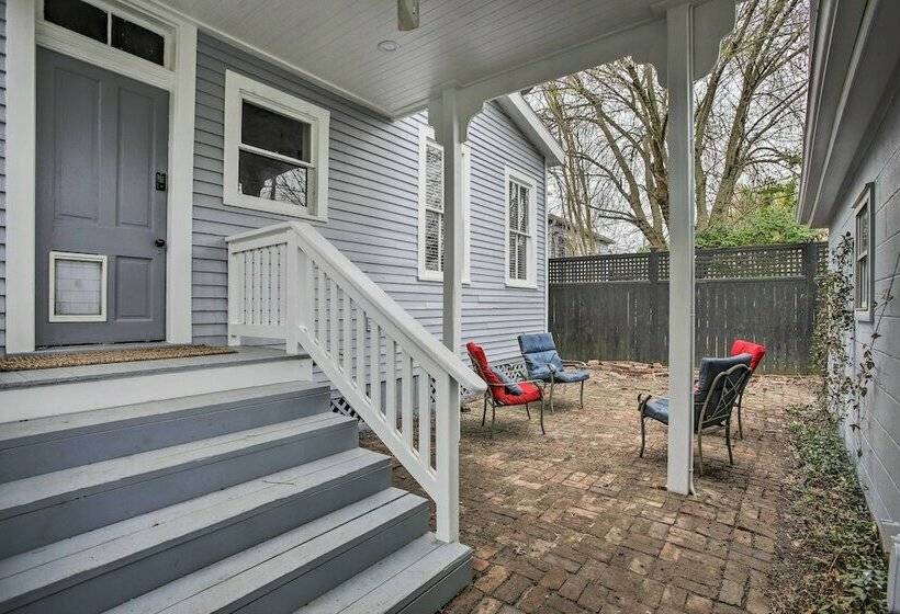 The Art House  Home In Galveston Strand District