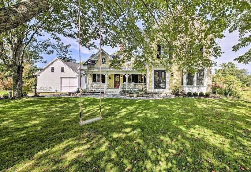 On Site Pond: Spacious Family Home In Jefferson!