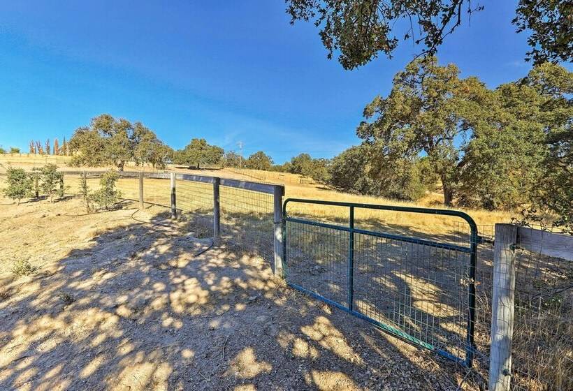 Pleasant Valley Wine Trail Home   Near Paso Robles