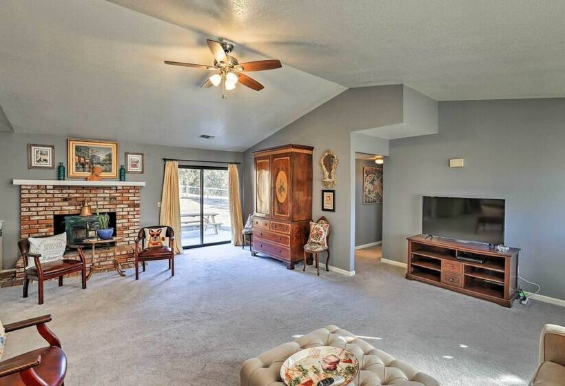 Pleasant Valley Wine Trail Home   Near Paso Robles