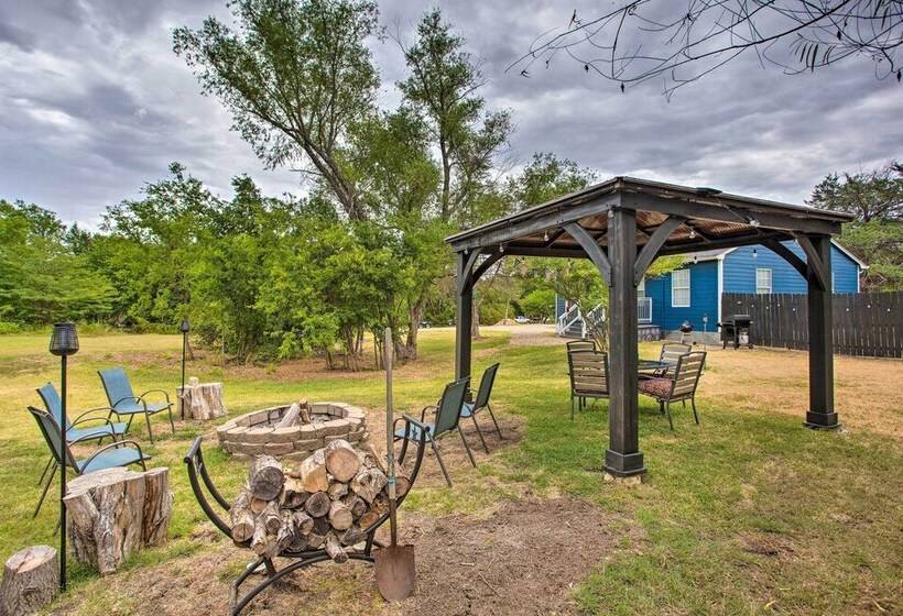 Pottsboro Home W/ Fire Pit < 1 Mi To Lake Texoma!