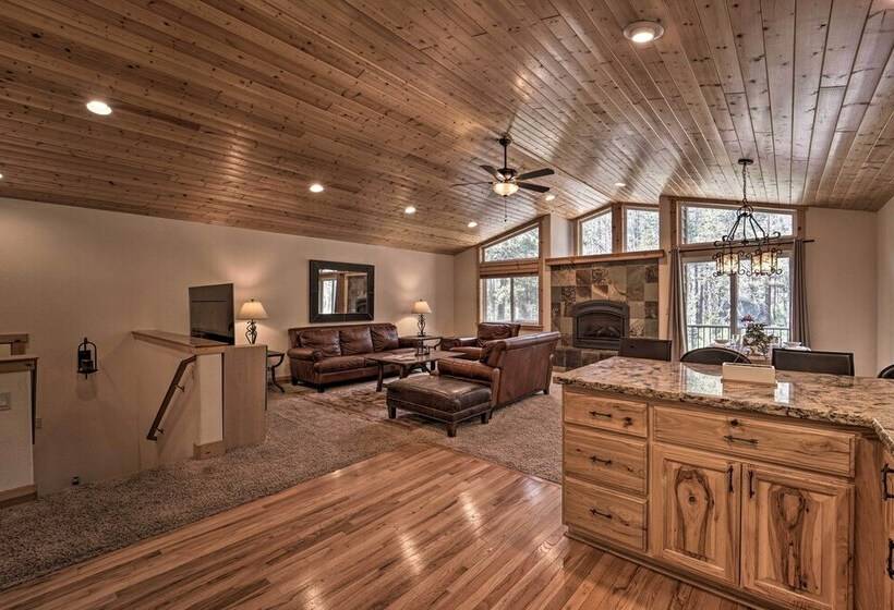Soda Springs Cabin Near Donner Lake + Ski Resorts!