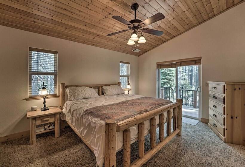 Soda Springs Cabin Near Donner Lake + Ski Resorts!