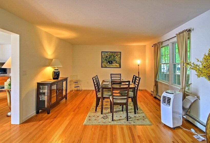 Walk To Dining: Downtown Lenox Guest House!