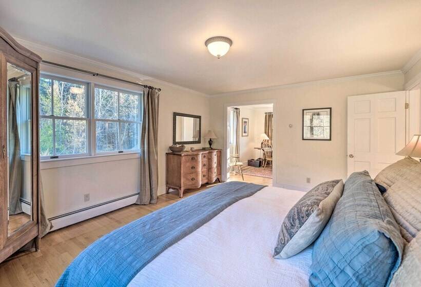 Private Home W/ Hot Tub Near Jay Peak Slopes