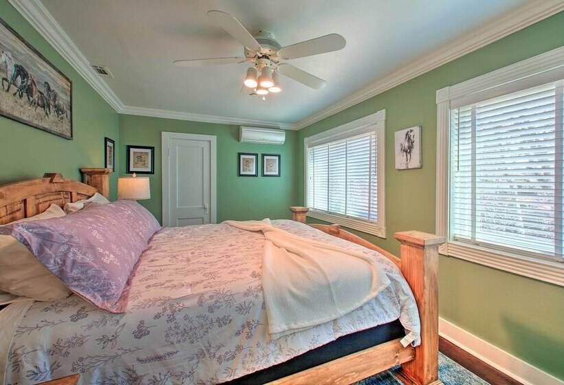 Private Pet Friendly Retreat W/ Pool, Near Oaklawn