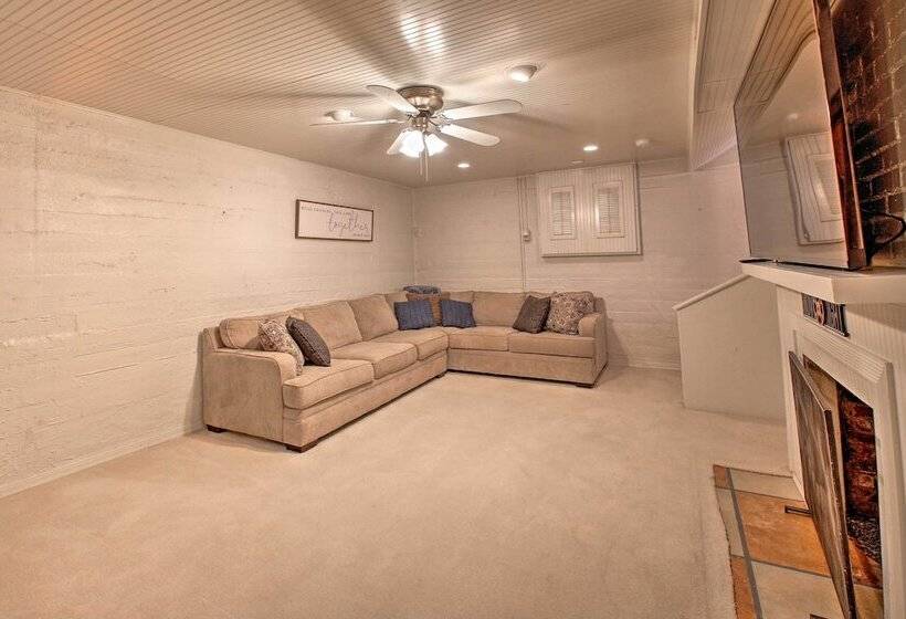 Private Pet Friendly Retreat W/ Pool, Near Oaklawn