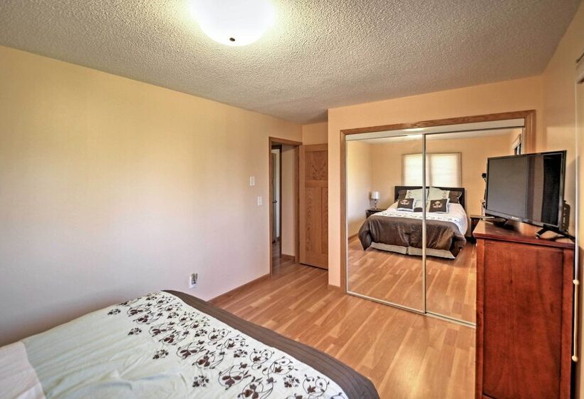 Quaint Duluth Hideaway W/ Private Fenced In Yard!