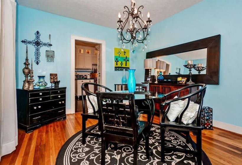 Pet Friendly Galveston Bungalow, 1/2 Mi To Beach!