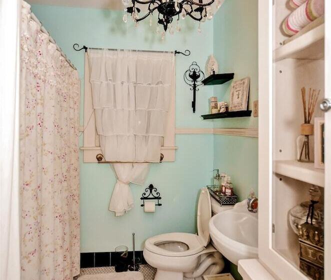 Pet Friendly Galveston Bungalow, 1/2 Mi To Beach!