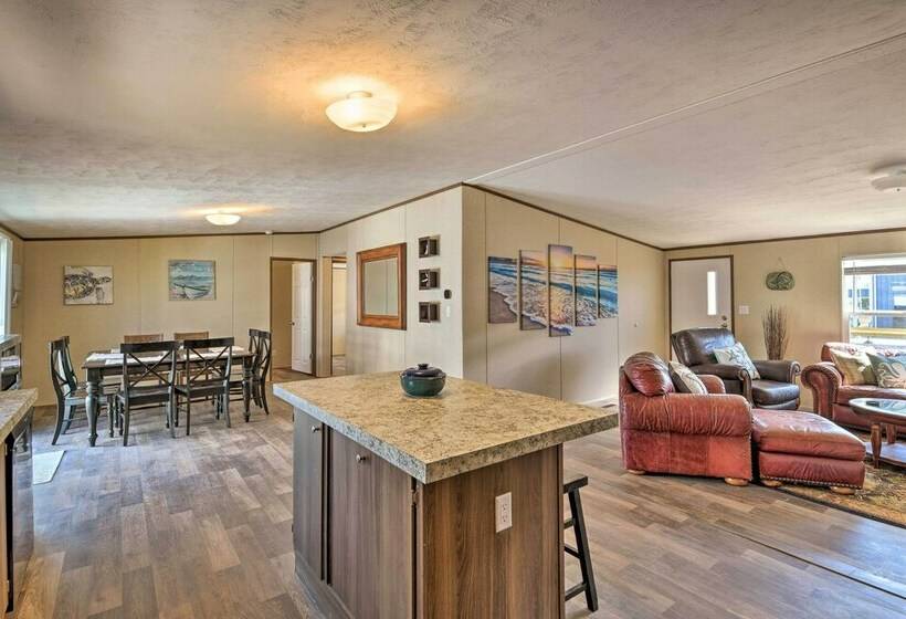 Quaint Port O Connor Home 3 Mi To Beach!