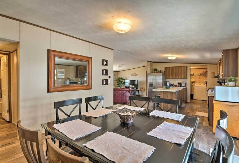 Quaint Port O Connor Home 3 Mi To Beach!