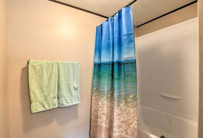 Quaint Port O Connor Home 3 Mi To Beach!