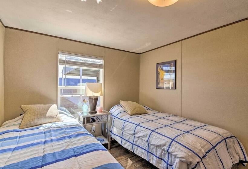 Quaint Port O Connor Home 3 Mi To Beach!