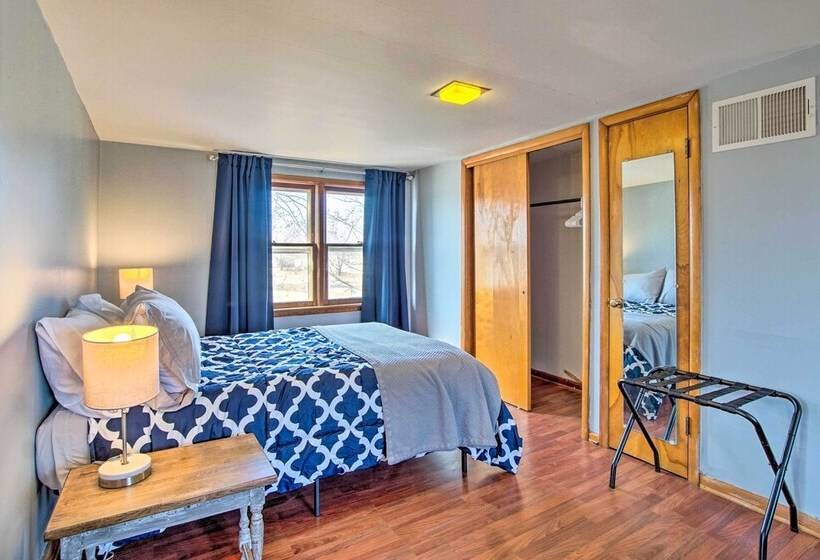 Quiet Family Home   12 Miles To Pomona State Park!