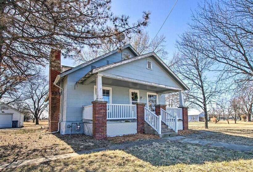 Quiet Family Home   12 Miles To Pomona State Park!